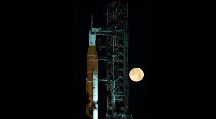 NASA fecha teste de foguete com astronautas à Lua NASA fecha teste de foguete com astronautas à Lua