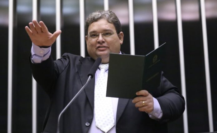 Discussão e votação de propostas legislativas. Dep. Vanderlan Alves (UNIAO-CE)