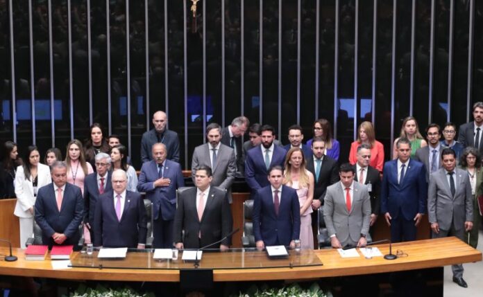 Prioridades do governo para 2026 incluem fim da escala 6x1 Prioridades do governo para 2026 incluem fim da escala 6x1 e projetos de segurança pública - Notícias