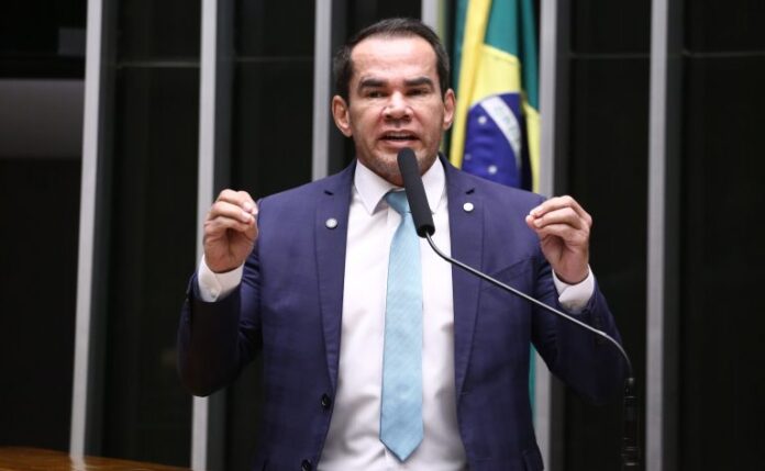 Comissão aprova restrição à destruição de máquinas apreendidas em garimpo Comissão aprova restrição à destruição de máquinas apreendidas em garimpo ilegal - Notícias