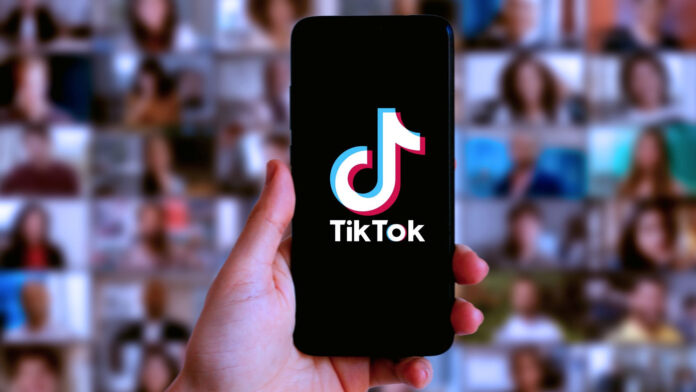 TikTok apresenta feed que usa localização exata do usuário