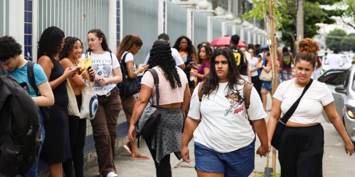 Fies: pré-selecionados devem complementar inscrição a partir de sexta Fies: pré-selecionados devem complementar inscrição a partir de sexta