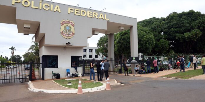 Vorcaro é transferido para superintendência da PF em Brasília Vorcaro é transferido para superintendência da PF em Brasília