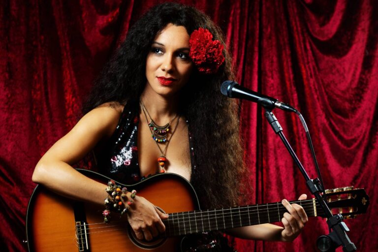 Dia das Mulheres: veja shows, filmes e peças em SP - 05/03/2026 - Passeios