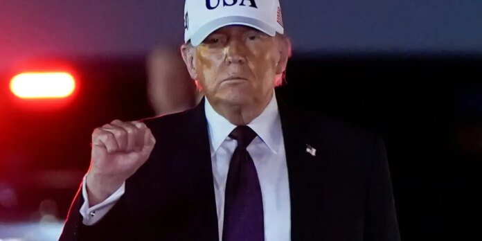 Trump diz que EUA podem ir “muito além” em conflito contra o Irã