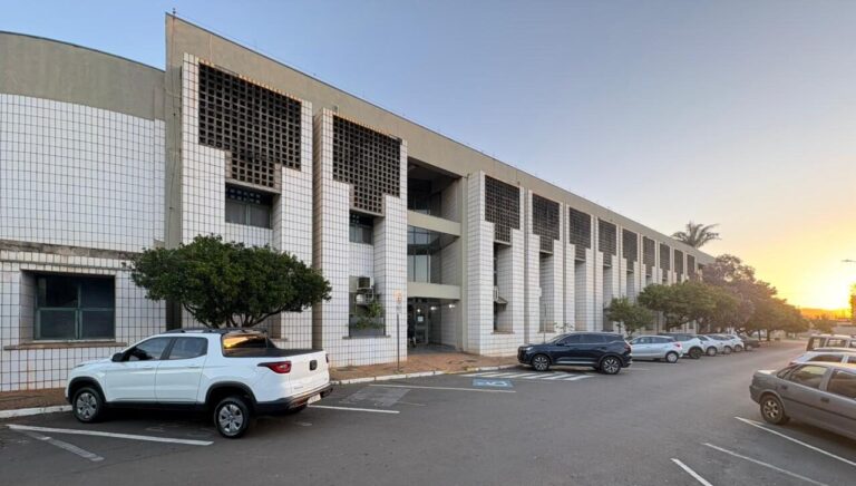 Na foto: Prédio da Prefeitura de Pirassununga