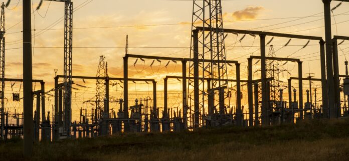 Google, Tesla e gigantes da energia se unem para otimizar rede