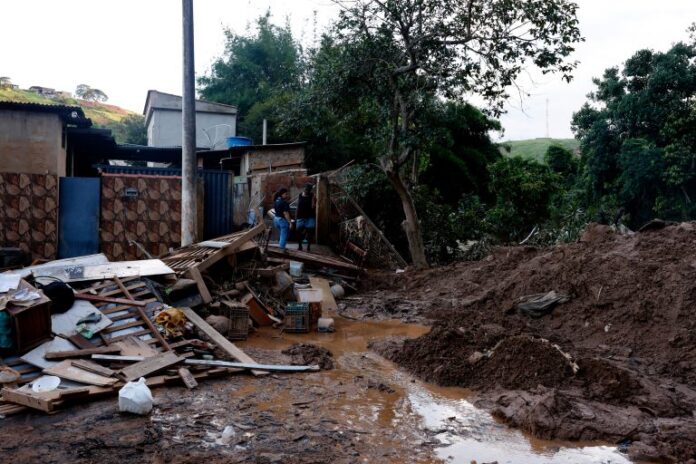 MP destina R$ 1,3 bilhão para municípios atingidos por fortes Matias Barbosa (MG), 01/03/2026 - Consequências das fortes chuvas e transbordamento do rio Paraibuna na cidade.