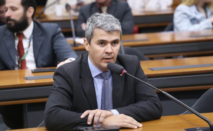 Reunião de Instalação e Eleição de Presidente e Vice-Presidentes. Dep. Diego Garcia (REPUBLICANOS-PR)