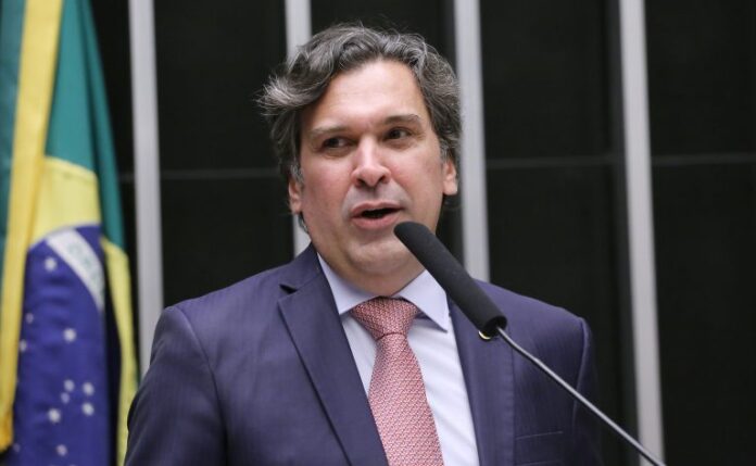 Homenagem aos 60 anos do Partido Movimento Democrático Brasileiro - MDB. Dep. Isnaldo Bulhões Jr. (MDB-AL)