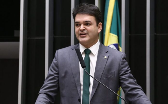 Projeto proíbe repasse de custos de concessionárias anteriores para tarifas Discussão e votação de propostas legislativas. Dep. Rubens Pereira Júnior (PT-MA)