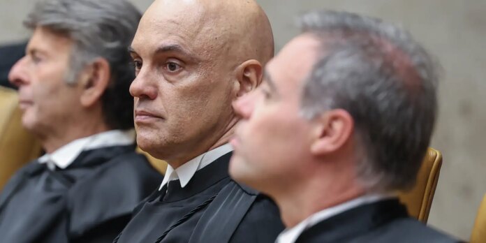 Moraes suspende aplicação da Lei da Dosimetria até decisão do Moraes suspende aplicação da Lei da Dosimetria até decisão do STF