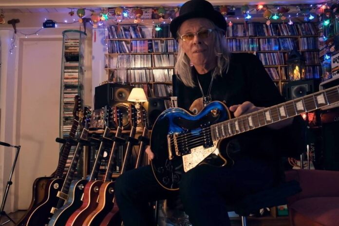 Morre Luiz Carlini, guitarrista de Rita Lee, aos 73 - 08/05/2026 - Ilustrada