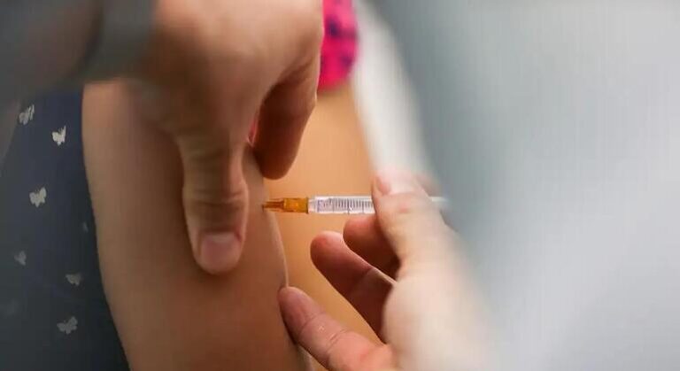 Semana de imunização destaca vacinas contra HPV em escolas do Brasil