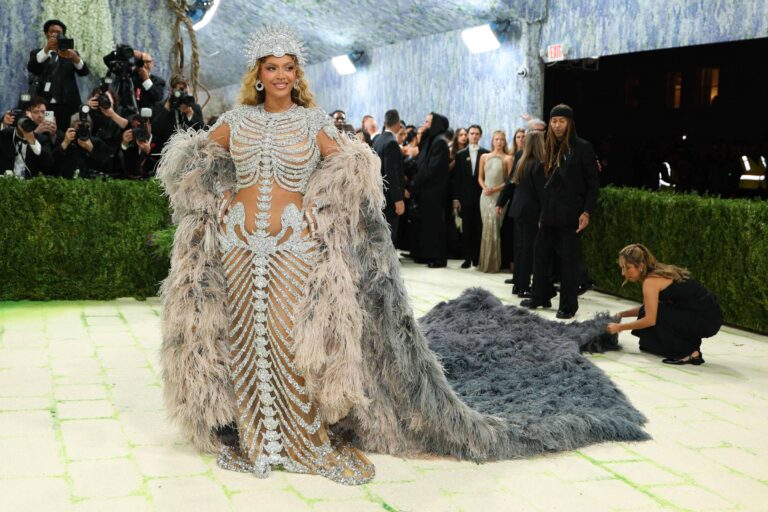 Met Gala, com volta de Beyoncé, prova que é incancelável - 04/05/2026 - Ilustrada