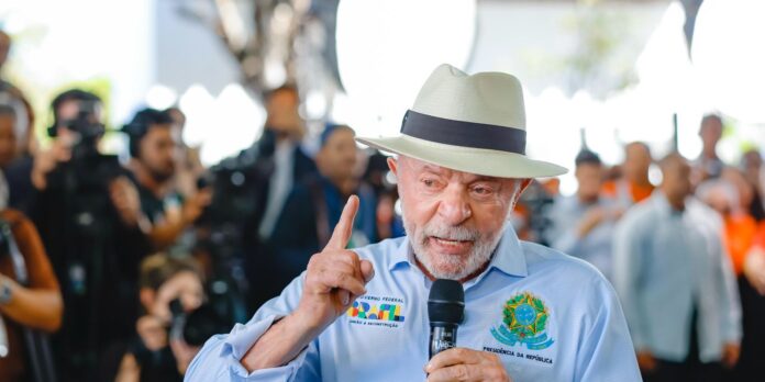 Lula diz sonhar em reverter privatizações de empresas estratégicas Lula diz sonhar em reverter privatizações de empresas estratégicas