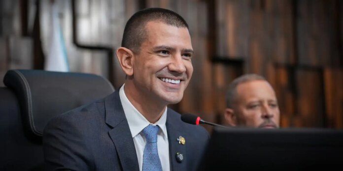 Fux nega pedido de Douglas Ruas para assumir governo interino Fux nega pedido de Douglas Ruas para assumir governo interino do Rio