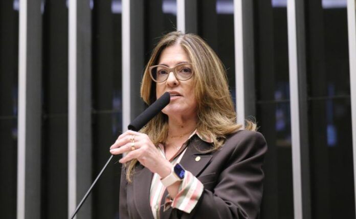 Discussão e votação de propostas legislativas. Dep. Rogéria Santos (REPUBLICANOS - BA)