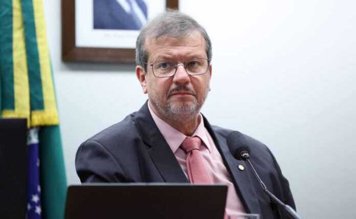 Audiência Pública - Ligas municipais na valorização do futebol amador. Dep. Alexandre Lindenmeyer (PT-RS)