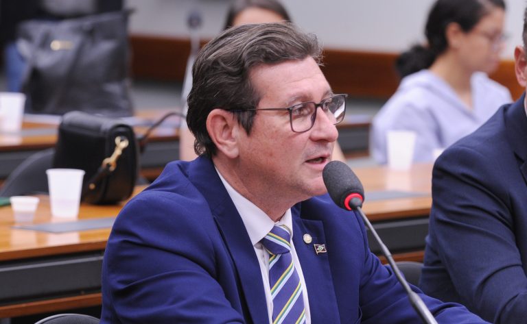 Audiência Pública - Regras para contratos de produtos industrializados. Dep. Rodrigo da Zaeli (PL-MT)