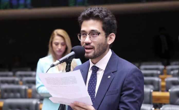 Comissão aprova proibição de "cálculo por dentro" de tributos - Deliberação dos dispositivos 4, 5, 23 e 25 do Veto nº 51 de 2025 (PLDO 2026). Dep. Kim Kataguiri (MISSÃO - SP)