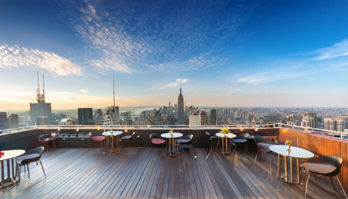 rooftop-bar-with-city-skyline-view 300 Sky Bar