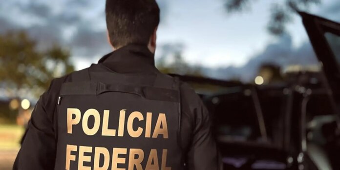 Casal é preso no Rio por falsificar alvarás para soltar Casal é preso no Rio por falsificar alvarás para soltar traficantes