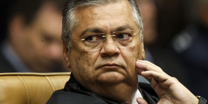 Dino mantém remoção de vídeos de vereador que ofendeu adversário Dino mantém remoção de vídeos de vereador que ofendeu adversário