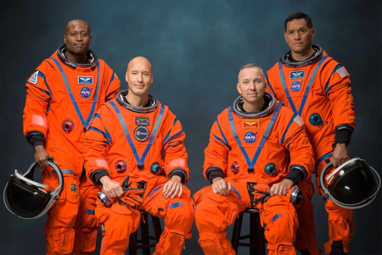 NASA revela os quatro astronautas da missão Artemis 3