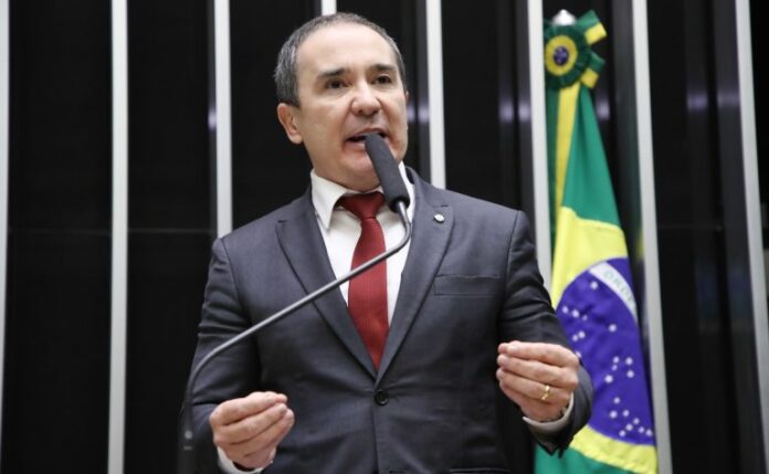 Comissão aprova incentivo fiscal para startups inovadoras - Notícias Discussão e votação de propostas. Dep. Duda Ramos (MDB - RR)