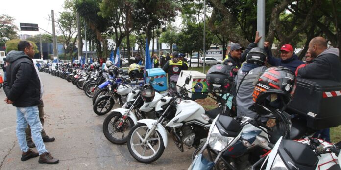 Governo prepara linha de crédito para motociclistas de aplicativos Governo prepara linha de crédito para motociclistas de aplicativos