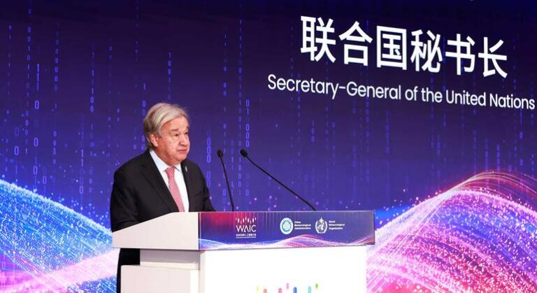 Na China, Guterres propõe Fundo Global para superar desigualdades em IA