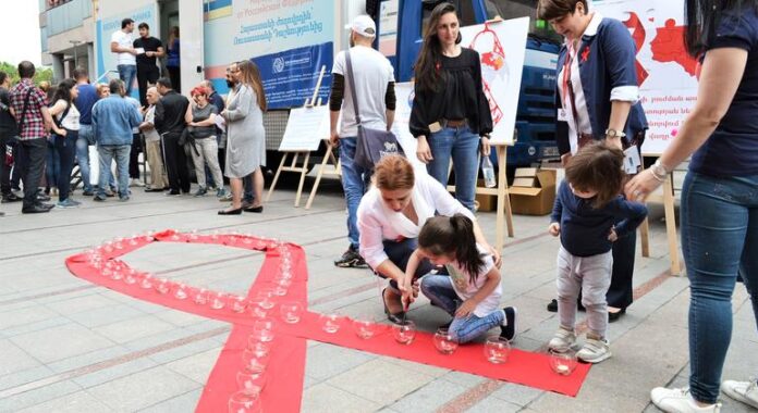 Conferência de Aids no Brasil é chance para reforçar direitos Conferência de Aids no Brasil é chance para reforçar direitos humanos, diz ativista
