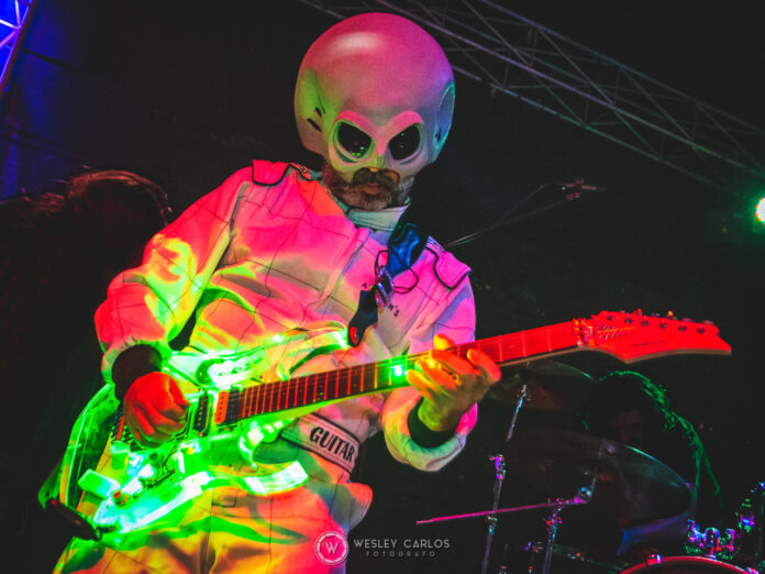 Wesley Carlos 2019 Alien Guitar Guitarra Luz