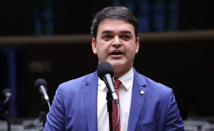 Projeto permite bloqueio imediato de bens em suspeita de fraude Discussão e Votação de propostas legislativas. Dep. Rubens Pereira Júnior (PT - MA)