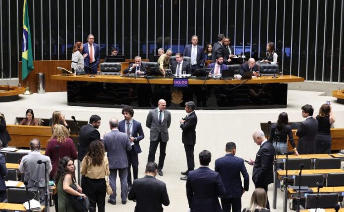 Discussão e votação de propostas legislativas. Presidente da Câmara dos Deputados, Hugo Motta (REPUBLICANOS - PB)