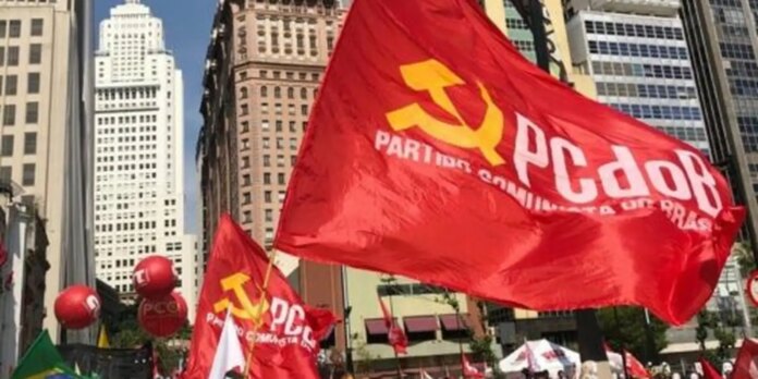 PCdoB oficializa apoio à candidatura de Lula PCdoB oficializa apoio à candidatura de Lula