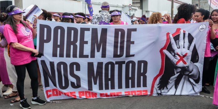 Mulheres sob proteção receberão aviso quando agressor se aproximar Mulheres sob proteção receberão aviso quando agressor se aproximar
