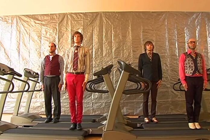 Here It Goes Again, clipe viral da OK Go, faz Here It Goes Again, clipe viral da OK Go, faz 20 anos - 06/08/2026 - Ilustrada