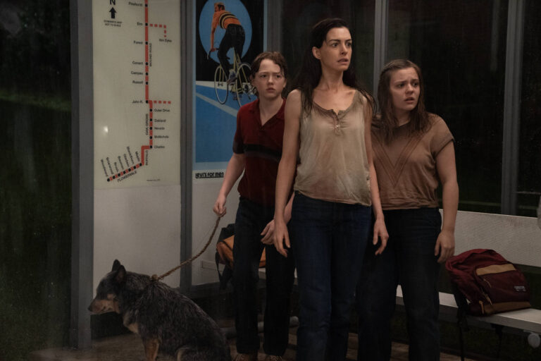Warner usa cães de IA para divulgar 'O Fim da Rua'; veja - 09/08/2026 - Ilustrada