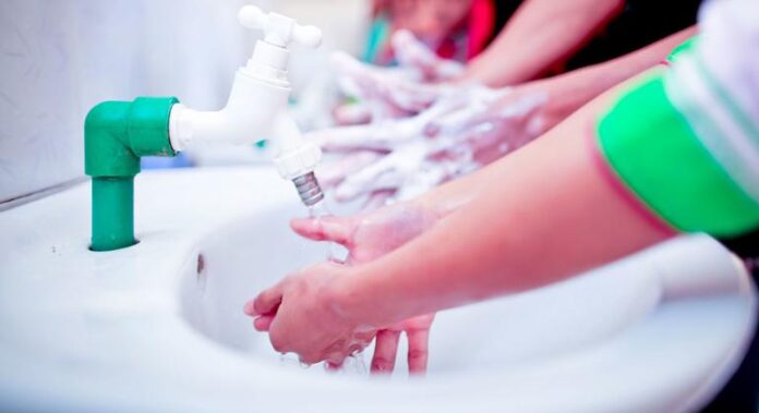 Especialista da OMS dá dicas de como prevenir e controlar infecções