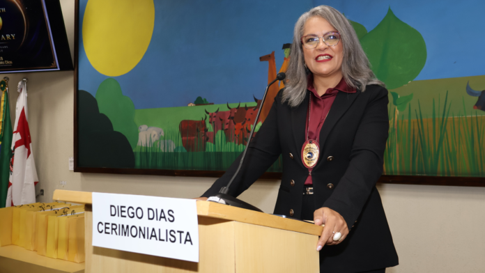 Jethro (1) Elisângela Dias durante Ato Solene de 25 anos da Jethro International na Câmara Municipal de São Paulo.