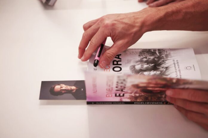 lancamento livro_06.08_3.jpg Alexandre Frankel