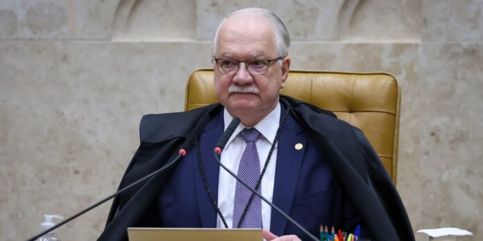 Fachin adia discussão sobre postagens de Nossa Senhora no STF Fachin adia discussão sobre postagens de Nossa Senhora no STF