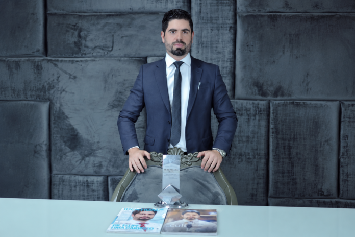 Dr. Felipe Cardoso Dr. Felipe Cardoso