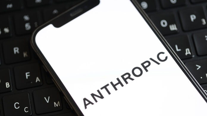 Anthropic coloca avaliadores externos dentro da empresa para testar a Anthropic coloca avaliadores externos dentro da empresa para testar a segurança dos seus modelos de IA