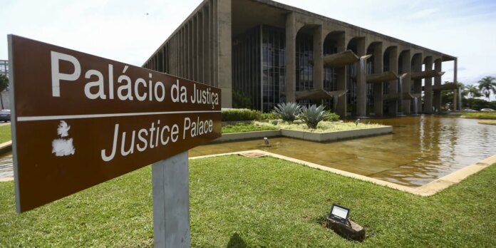 Brasil rebate EUA após relatório criticar combate ao narcotráfico Brasil rebate EUA após relatório criticar combate ao narcotráfico