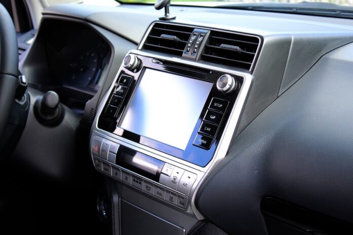 Hackers encontram nova porta de entrada: malware começa a mirar Hackers encontram nova porta de entrada: malware começa a mirar centrais multimídia de carros