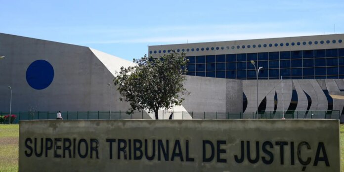 STJ suspende processos sobre aluguel de curta temporada em condomínios STJ suspende processos sobre aluguel de curta temporada em condomínios