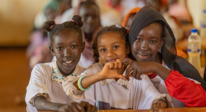 Cortes em programas para refugiados ameaçam educação de milhões de crianças